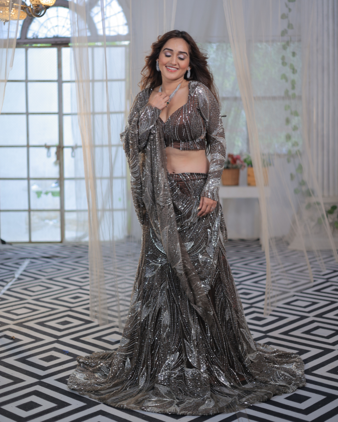 Ebon Gleam – IVANA Collection