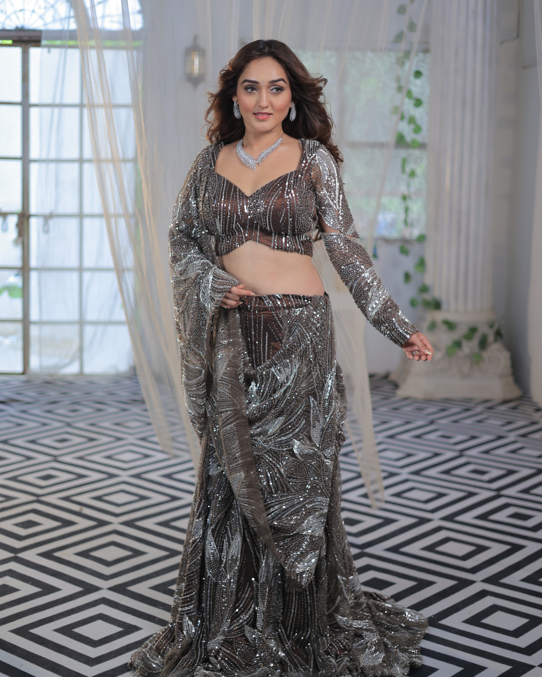 Ebon Gleam – IVANA Collection