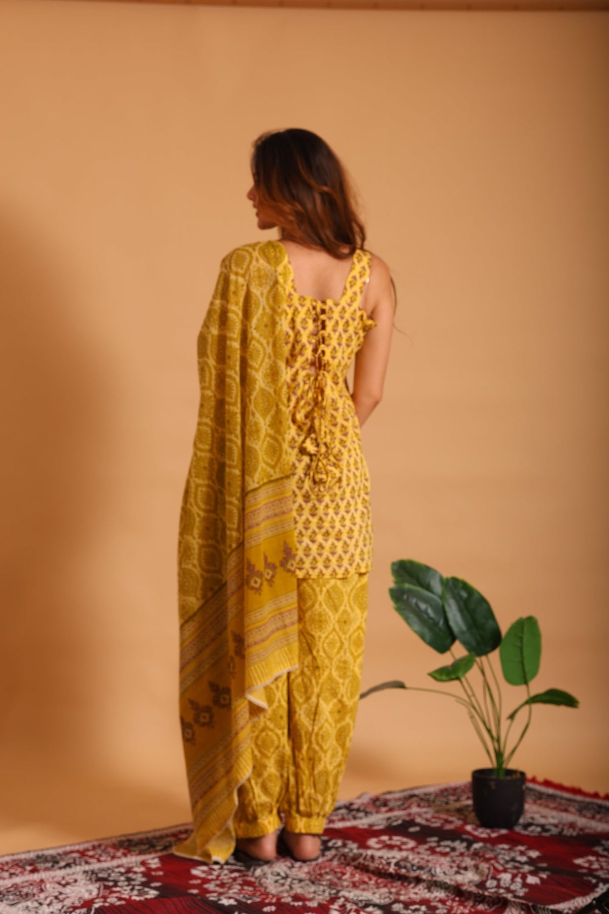 Sunflower Heritage Suit - Sukkoon Clothing