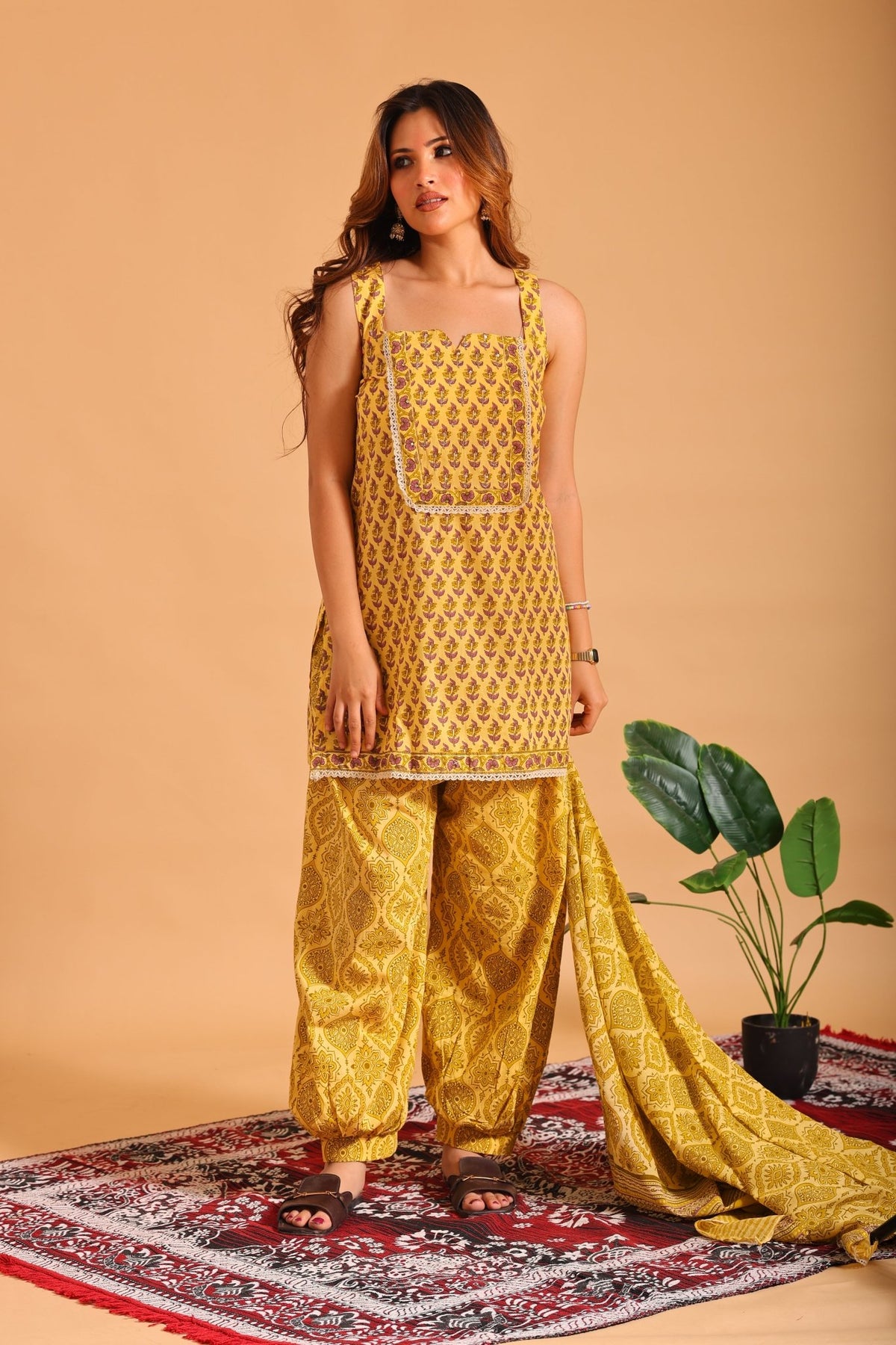 Sunflower Heritage Suit - Sukkoon Clothing