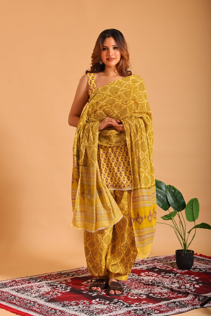 Sunflower Heritage Suit - Sukkoon Clothing