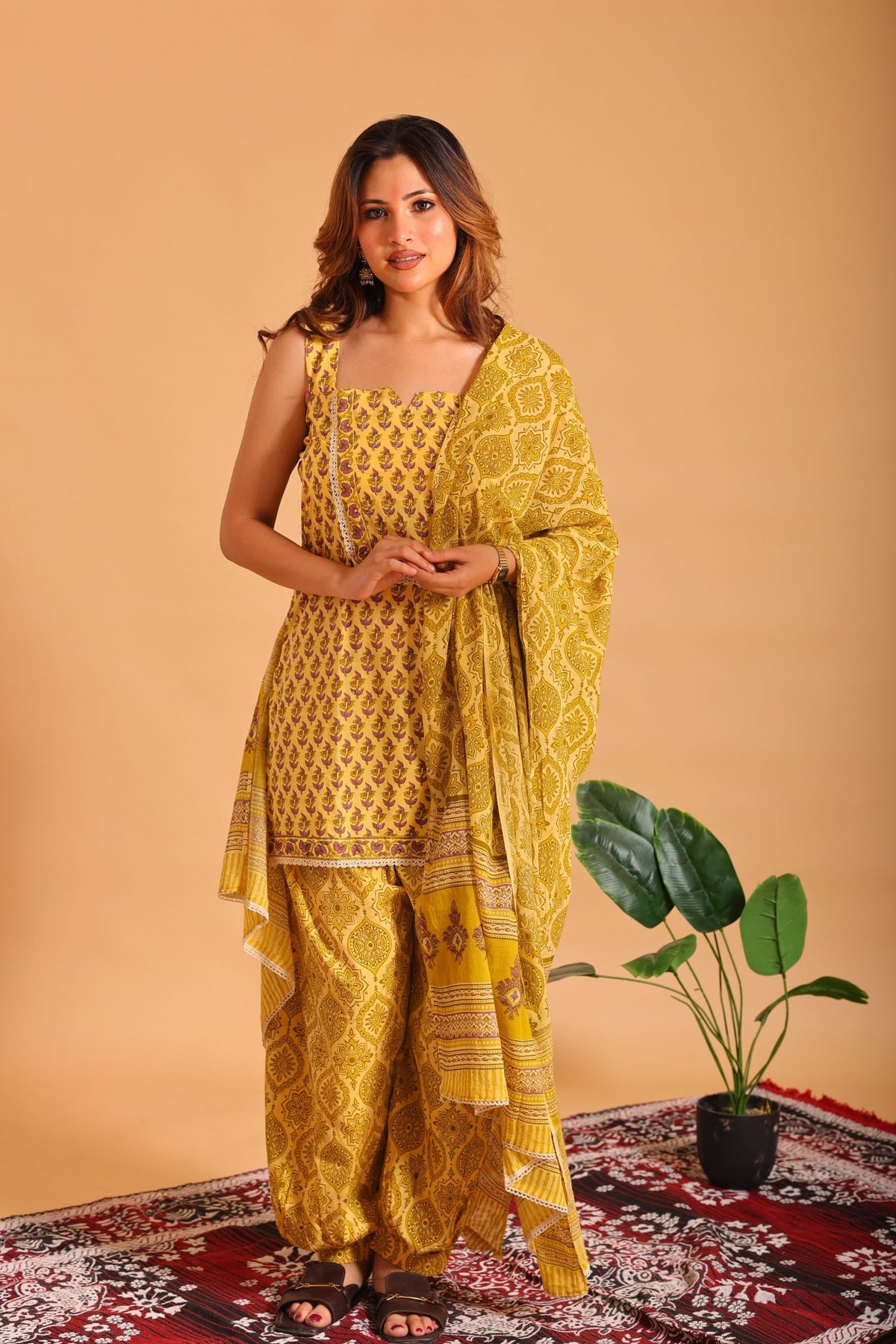 Sunflower Heritage Suit - Sukkoon Clothing