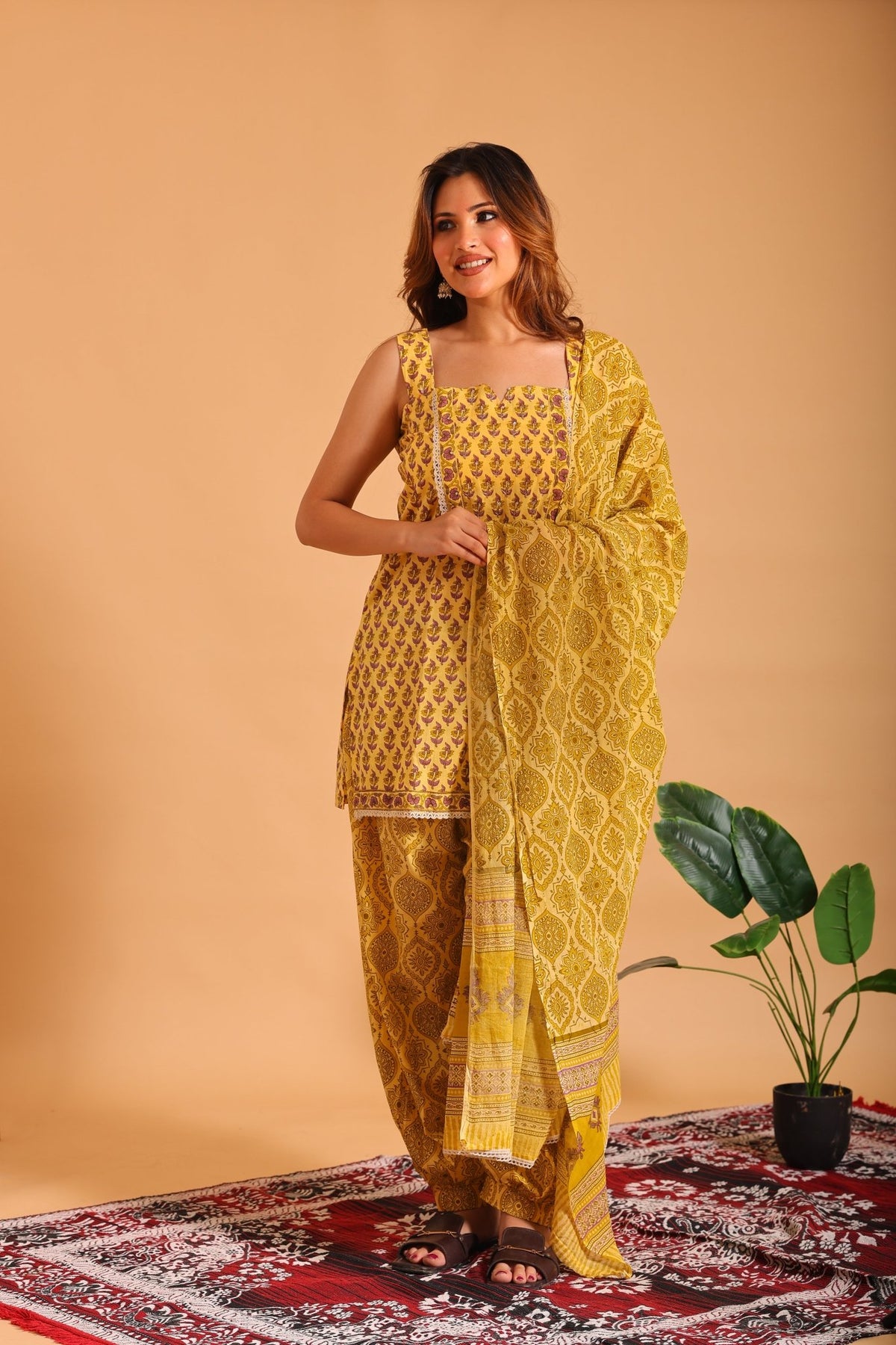 Sunflower Heritage Suit - Sukkoon Clothing